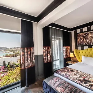 Otel Art & Interiors **
