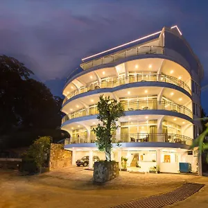 Otel Sandriana View ****